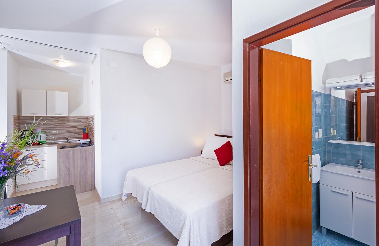 Apartments Elica Donje Celo Екстериор снимка