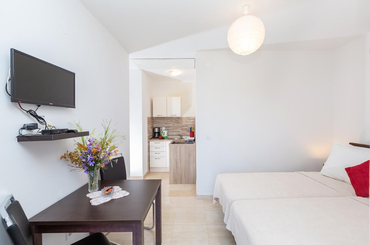 Apartments Elica Donje Celo Екстериор снимка